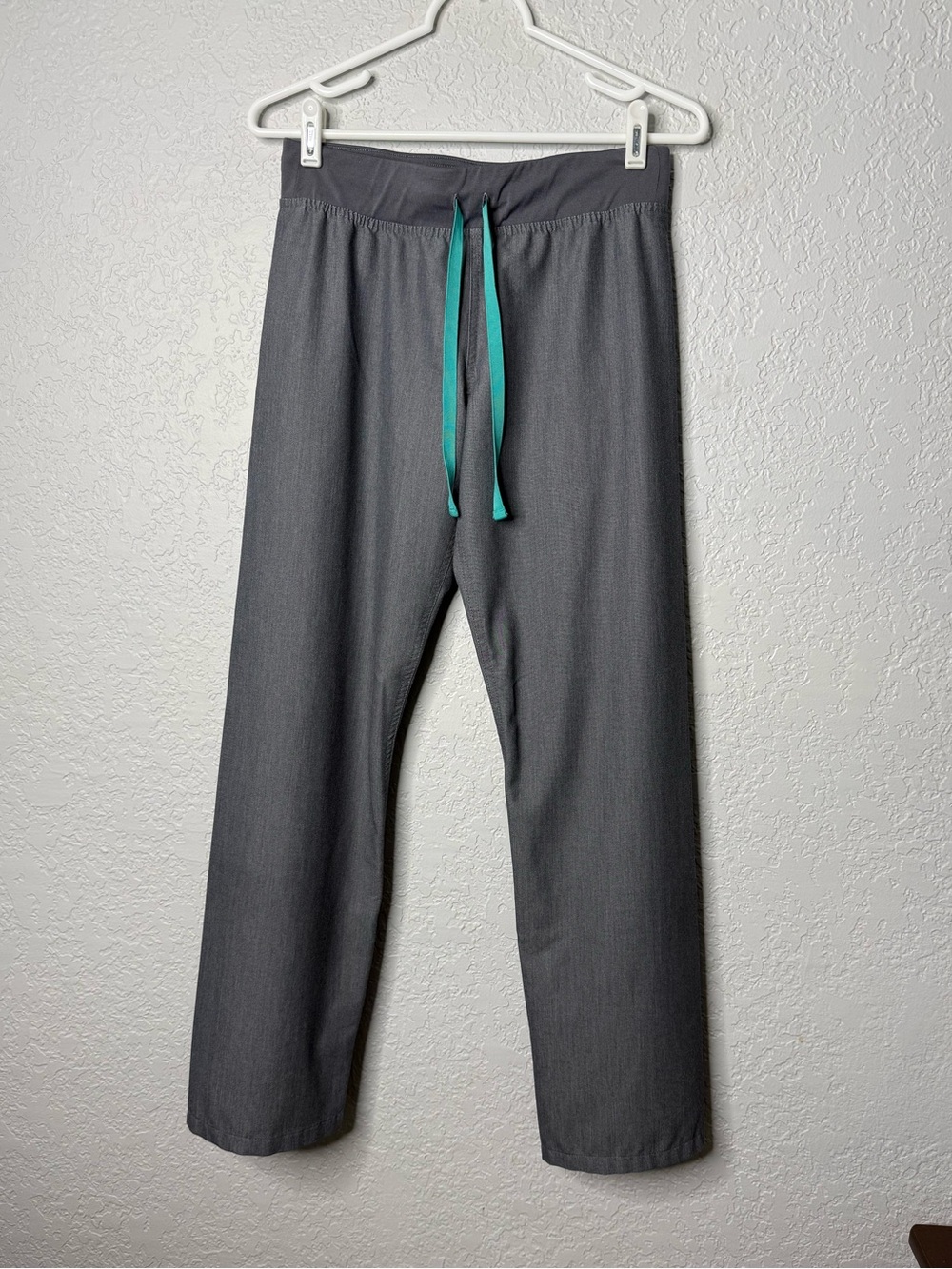 FIGS Livingston Basic Scrub Pant in Graphite XS
